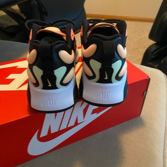 Brand new nike air max exosense - Picture 3 of 4